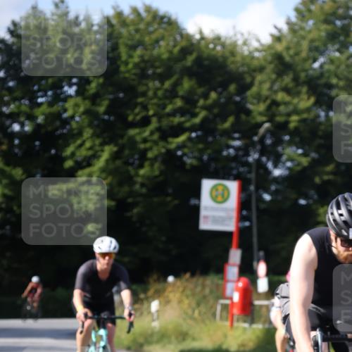 25.08.2024 - Elbe Triathlon Hamburg Fuchs,  Jonas http://msf.ph/oto/6865134 25.08.2024 10:52:38 Radfahren 1599, 1558, 642, 1518, 1515, 798, 1514, 505 meine-sportfotos.de