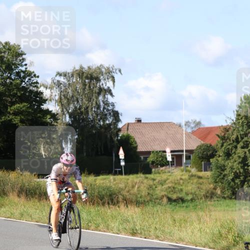 25.08.2024 - Elbe Triathlon Hamburg Fuchs,  Jonas http://msf.ph/oto/6865145 25.08.2024 10:52:39 Radfahren 1599, 1558, 642, 1518, 1515, 798, 1514, 505, 555 meine-sportfotos.de