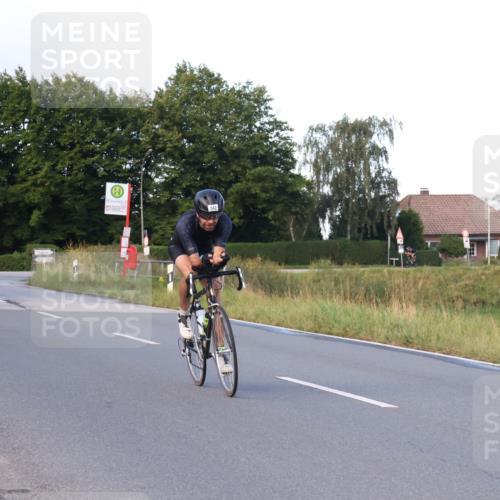 25.08.2024 - Elbe Triathlon Hamburg Fuchs,  Jonas http://msf.ph/oto/6865160 25.08.2024 09:23:38 Radfahren 86, 64, 342, 35, 153 meine-sportfotos.de