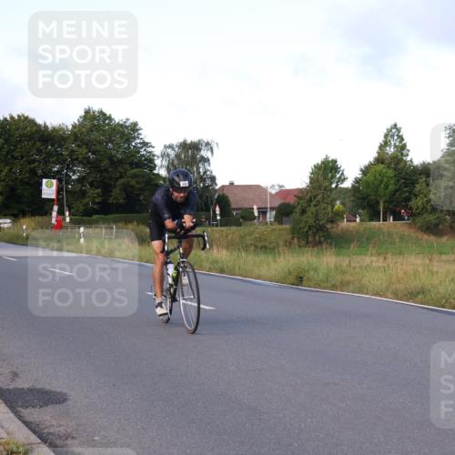 25.08.2024 - Elbe Triathlon Hamburg Fuchs,  Jonas http://msf.ph/oto/6865169 25.08.2024 09:23:38 Radfahren 86, 64, 342, 35, 153 meine-sportfotos.de