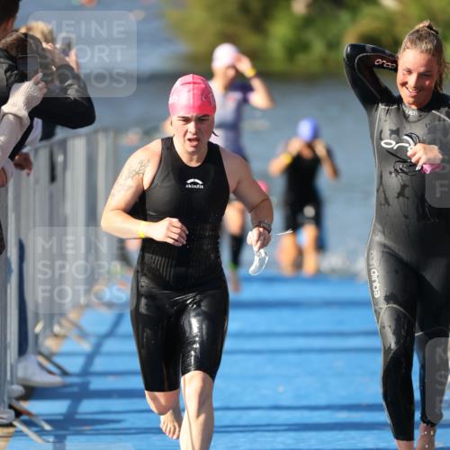 25.08.2024 - Elbe Triathlon Hamburg H.Heesch http://msf.ph/oto/6865180 25.08.2024 09:37:27 Schwimmen 471, 488, 493, 500, 509 meine-sportfotos.de