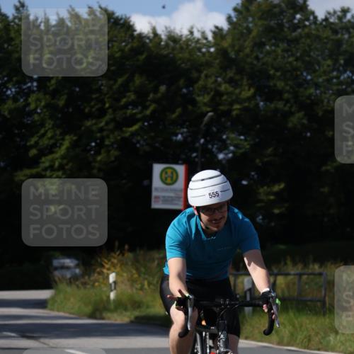 25.08.2024 - Elbe Triathlon Hamburg Fuchs,  Jonas http://msf.ph/oto/6865184 25.08.2024 10:52:46 Radfahren 798, 1514, 505, 555, 1537, 1562 meine-sportfotos.de