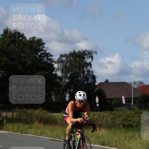 25.08.2024 - Elbe Triathlon Hamburg Fuchs,  Jonas http://msf.ph/oto/6865189 25.08.2024 10:52:46 Radfahren 798, 1514, 505, 555, 1537, 1562 meine-sportfotos.de