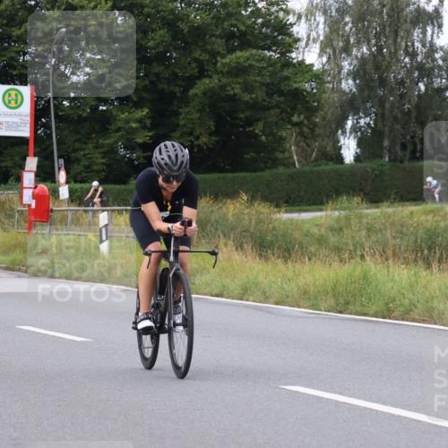 25.08.2024 - Elbe Triathlon Hamburg Fuchs,  Jonas http://msf.ph/oto/6865197 25.08.2024 10:08:13 Radfahren 490, 479, 506, 265, 539 meine-sportfotos.de