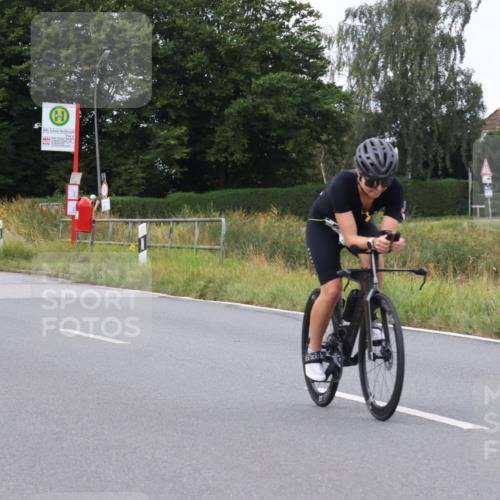 25.08.2024 - Elbe Triathlon Hamburg Fuchs,  Jonas http://msf.ph/oto/6865210 25.08.2024 10:08:14 Radfahren 479, 506, 265, 539 meine-sportfotos.de