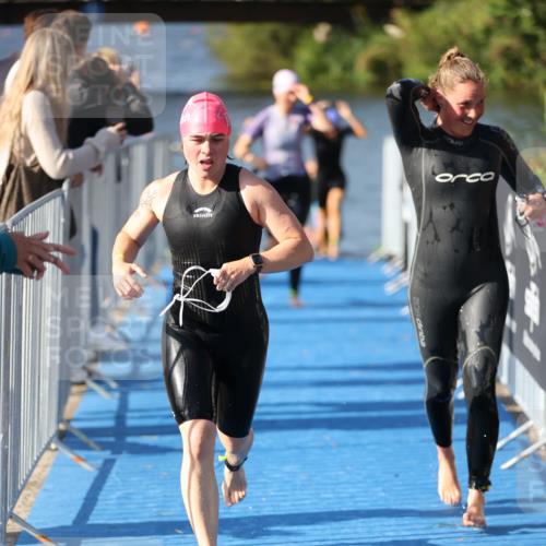 25.08.2024 - Elbe Triathlon Hamburg H.Heesch http://msf.ph/oto/6865217 25.08.2024 09:37:28 Schwimmen 471, 488, 493, 500, 509 meine-sportfotos.de