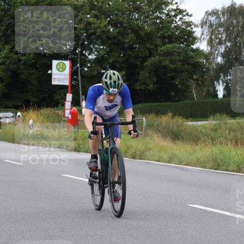25.08.2024 - Elbe Triathlon Hamburg Fuchs,  Jonas http://msf.ph/oto/6865225 25.08.2024 10:08:17 Radfahren 506, 265, 539, 482, 514 meine-sportfotos.de