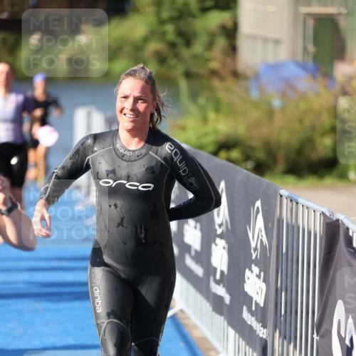 25.08.2024 - Elbe Triathlon Hamburg H.Heesch http://msf.ph/oto/6865238 25.08.2024 09:37:29 Schwimmen 471, 488, 493, 500, 509 meine-sportfotos.de