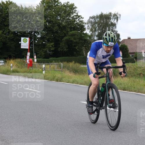 25.08.2024 - Elbe Triathlon Hamburg Fuchs,  Jonas http://msf.ph/oto/6865241 25.08.2024 10:08:17 Radfahren 506, 265, 539, 482, 514 meine-sportfotos.de