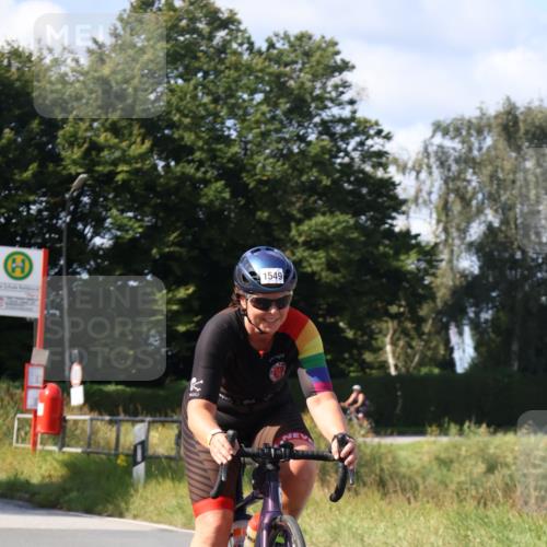 25.08.2024 - Elbe Triathlon Hamburg Fuchs,  Jonas http://msf.ph/oto/6865270 25.08.2024 10:53:09 Radfahren 1549, 1479 meine-sportfotos.de