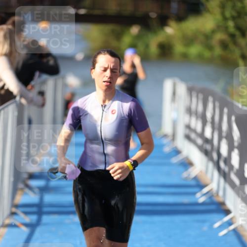25.08.2024 - Elbe Triathlon Hamburg H.Heesch http://msf.ph/oto/6865278 25.08.2024 09:37:31 Schwimmen 471, 488, 491, 493, 500, 509 meine-sportfotos.de