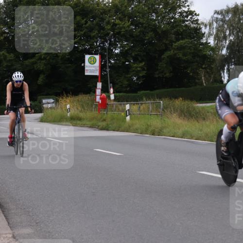 25.08.2024 - Elbe Triathlon Hamburg Fuchs,  Jonas http://msf.ph/oto/6865281 25.08.2024 10:08:23 Radfahren 539, 482, 514 meine-sportfotos.de