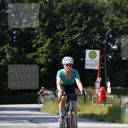 25.08.2024 - Elbe Triathlon Hamburg Fuchs,  Jonas http://msf.ph/oto/6865285 25.08.2024 10:53:12 Radfahren 1549, 1479 meine-sportfotos.de