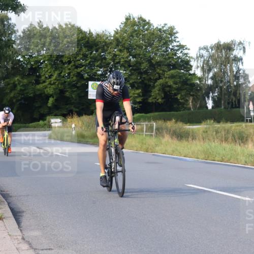 25.08.2024 - Elbe Triathlon Hamburg Fuchs,  Jonas http://msf.ph/oto/6865296 25.08.2024 09:23:49 Radfahren 310, 404, 60, 278 meine-sportfotos.de