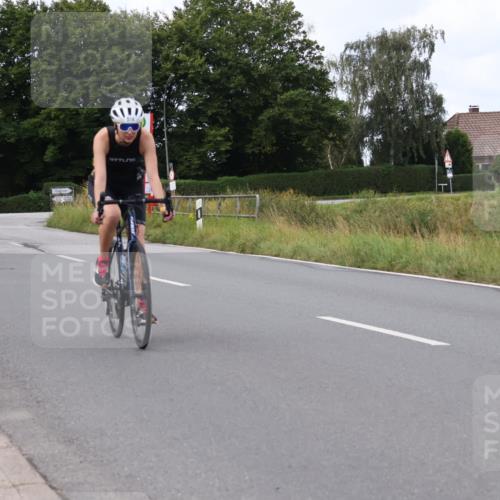 25.08.2024 - Elbe Triathlon Hamburg Fuchs,  Jonas http://msf.ph/oto/6865298 25.08.2024 10:08:24 Radfahren 539, 482, 514 meine-sportfotos.de