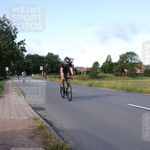 25.08.2024 - Elbe Triathlon Hamburg Fuchs,  Jonas http://msf.ph/oto/6865307 25.08.2024 09:23:50 Radfahren 310, 404, 60, 278 meine-sportfotos.de