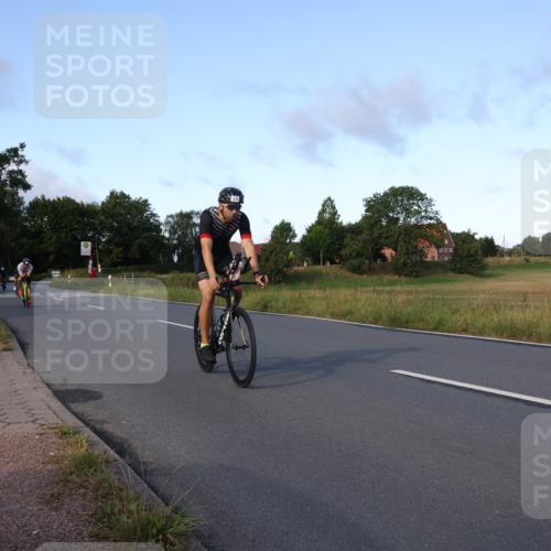 25.08.2024 - Elbe Triathlon Hamburg Fuchs,  Jonas http://msf.ph/oto/6865310 25.08.2024 09:23:50 Radfahren 310, 404, 60, 278 meine-sportfotos.de