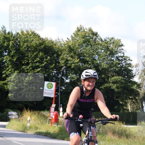 25.08.2024 - Elbe Triathlon Hamburg Fuchs,  Jonas http://msf.ph/oto/6865311 25.08.2024 10:53:22 Radfahren 1554, 1572, 1579, 1475, 1573, 1544 meine-sportfotos.de
