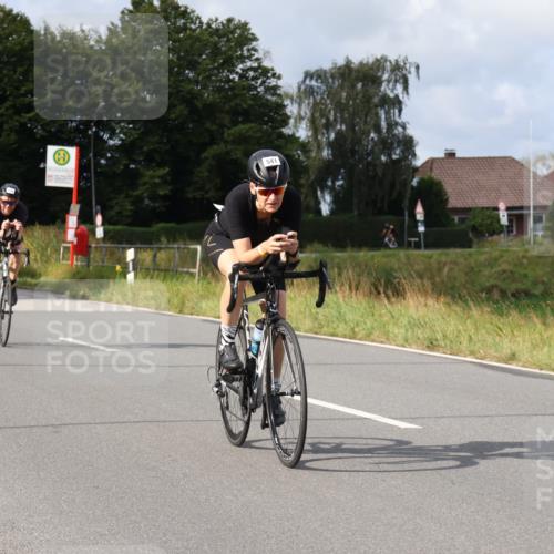 25.08.2024 - Elbe Triathlon Hamburg Fuchs,  Jonas http://msf.ph/oto/6865318 25.08.2024 10:08:42 Radfahren 443, 541, 390 meine-sportfotos.de