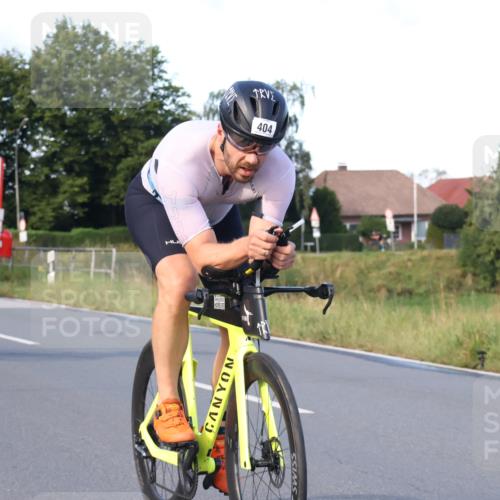 25.08.2024 - Elbe Triathlon Hamburg Fuchs,  Jonas http://msf.ph/oto/6865323 25.08.2024 09:23:52 Radfahren 310, 404, 60, 278 meine-sportfotos.de