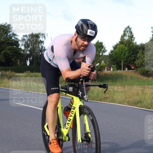 25.08.2024 - Elbe Triathlon Hamburg Fuchs,  Jonas http://msf.ph/oto/6865326 25.08.2024 09:23:52 Radfahren 310, 404, 60, 278 meine-sportfotos.de