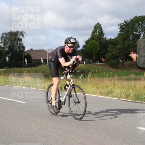 25.08.2024 - Elbe Triathlon Hamburg Fuchs,  Jonas http://msf.ph/oto/6865328 25.08.2024 10:08:43 Radfahren 443, 541, 390 meine-sportfotos.de