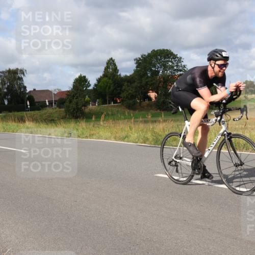 25.08.2024 - Elbe Triathlon Hamburg Fuchs,  Jonas http://msf.ph/oto/6865336 25.08.2024 10:08:44 Radfahren 541, 390 meine-sportfotos.de