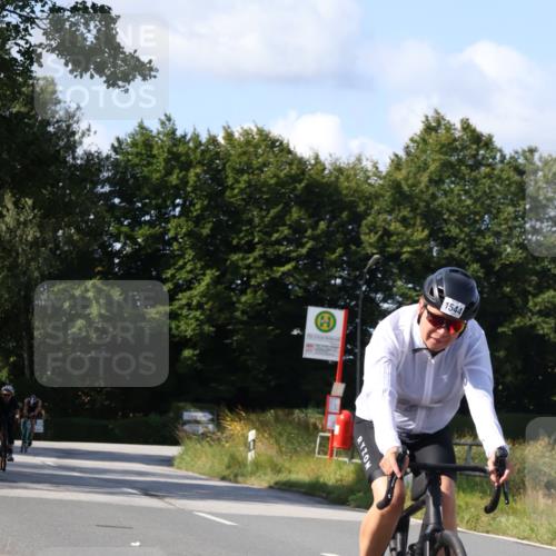 25.08.2024 - Elbe Triathlon Hamburg Fuchs,  Jonas http://msf.ph/oto/6865373 25.08.2024 10:53:29 Radfahren 1572, 1579, 1475, 1573, 1544, 1591, 1435 meine-sportfotos.de