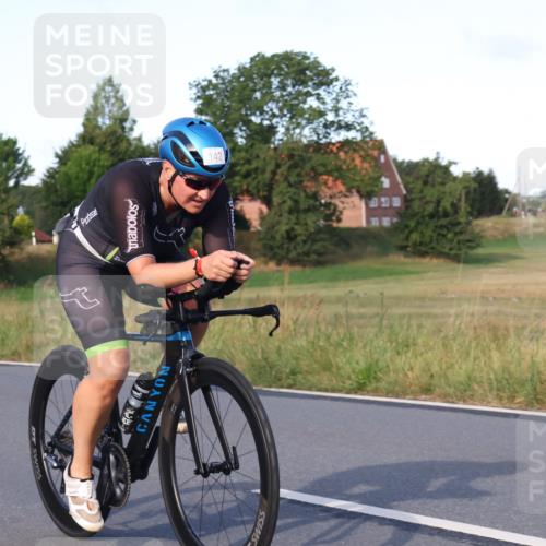 25.08.2024 - Elbe Triathlon Hamburg Fuchs,  Jonas http://msf.ph/oto/6865378 25.08.2024 09:24:00 Radfahren 142, 369 meine-sportfotos.de