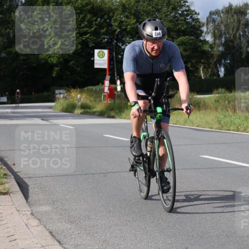 25.08.2024 - Elbe Triathlon Hamburg Fuchs,  Jonas http://msf.ph/oto/6865391 25.08.2024 10:09:00 Radfahren 246 meine-sportfotos.de