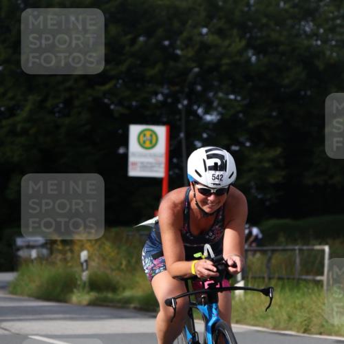 25.08.2024 - Elbe Triathlon Hamburg Fuchs,  Jonas http://msf.ph/oto/6865407 25.08.2024 10:09:08 Radfahren 542, 363 meine-sportfotos.de