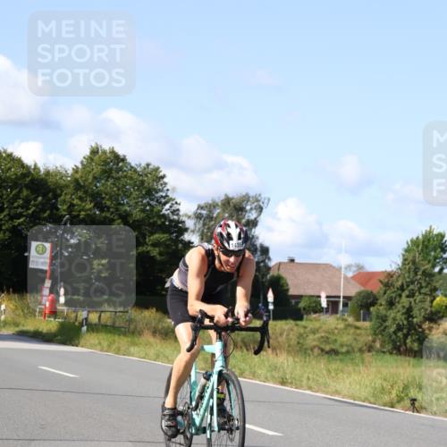 25.08.2024 - Elbe Triathlon Hamburg Fuchs,  Jonas http://msf.ph/oto/6865408 25.08.2024 10:53:35 Radfahren 1591, 1435, 1517 meine-sportfotos.de