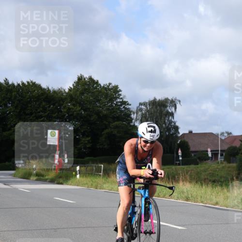 25.08.2024 - Elbe Triathlon Hamburg Fuchs,  Jonas http://msf.ph/oto/6865417 25.08.2024 10:09:08 Radfahren 542, 363 meine-sportfotos.de
