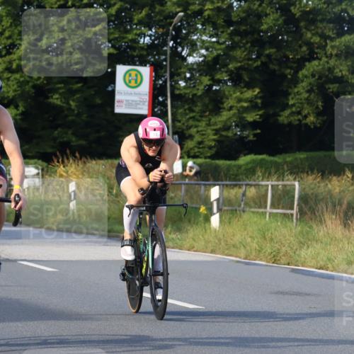 25.08.2024 - Elbe Triathlon Hamburg Fuchs,  Jonas http://msf.ph/oto/6865433 25.08.2024 09:24:07 Radfahren 369, 76, 74, 117, 283 meine-sportfotos.de