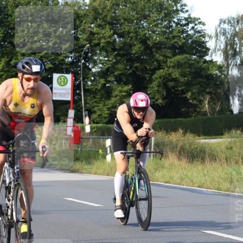 25.08.2024 - Elbe Triathlon Hamburg Fuchs,  Jonas http://msf.ph/oto/6865441 25.08.2024 09:24:07 Radfahren 369, 76, 74, 117, 283 meine-sportfotos.de