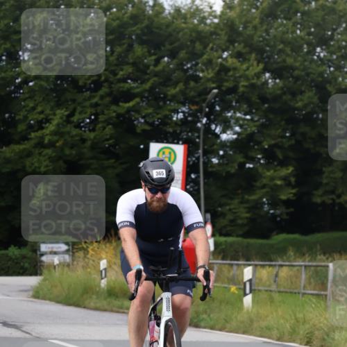 25.08.2024 - Elbe Triathlon Hamburg Fuchs,  Jonas http://msf.ph/oto/6865457 25.08.2024 10:09:17 Radfahren 363, 365 meine-sportfotos.de