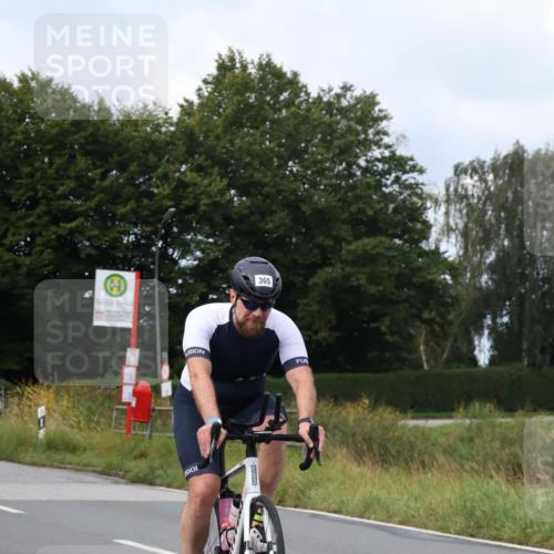 25.08.2024 - Elbe Triathlon Hamburg Fuchs,  Jonas http://msf.ph/oto/6865465 25.08.2024 10:09:17 Radfahren 363, 365 meine-sportfotos.de