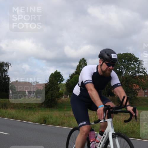 25.08.2024 - Elbe Triathlon Hamburg Fuchs,  Jonas http://msf.ph/oto/6865482 25.08.2024 10:09:18 Radfahren 363, 365 meine-sportfotos.de