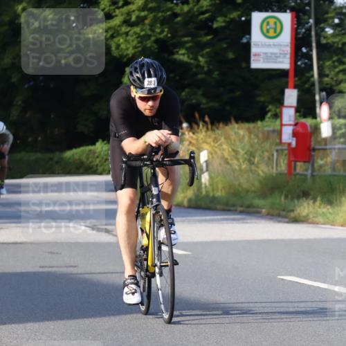 25.08.2024 - Elbe Triathlon Hamburg Fuchs,  Jonas http://msf.ph/oto/6865491 25.08.2024 09:24:12 Radfahren 76, 74, 117, 283, 97, 174 meine-sportfotos.de