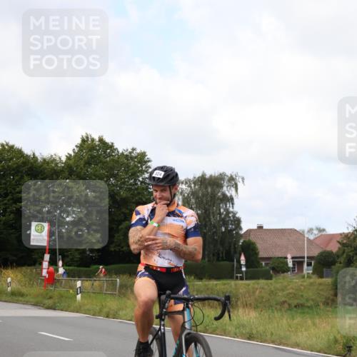 25.08.2024 - Elbe Triathlon Hamburg Fuchs,  Jonas http://msf.ph/oto/6865505 25.08.2024 10:09:20 Radfahren 365 meine-sportfotos.de