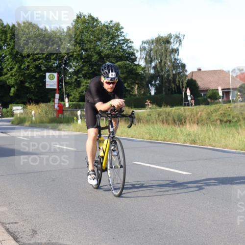 25.08.2024 - Elbe Triathlon Hamburg Fuchs,  Jonas http://msf.ph/oto/6865507 25.08.2024 09:24:13 Radfahren 76, 74, 117, 283, 97, 174 meine-sportfotos.de