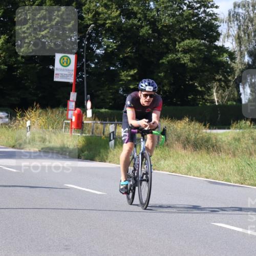 25.08.2024 - Elbe Triathlon Hamburg Fuchs,  Jonas http://msf.ph/oto/6865515 25.08.2024 10:53:52 Radfahren 1556, 766, 1501, 1519, 784, 1508 meine-sportfotos.de