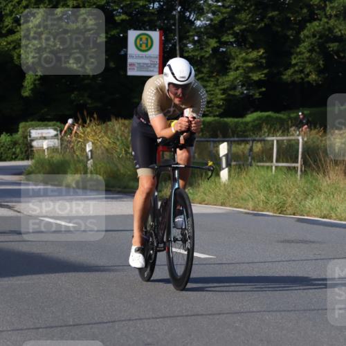 25.08.2024 - Elbe Triathlon Hamburg Fuchs,  Jonas http://msf.ph/oto/6865517 25.08.2024 09:24:15 Radfahren 117, 283, 97, 174, 295 meine-sportfotos.de