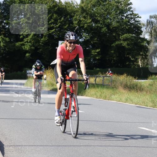 25.08.2024 - Elbe Triathlon Hamburg Fuchs,  Jonas http://msf.ph/oto/6865533 25.08.2024 10:53:54 Radfahren 766, 1501, 1519, 784, 1508, 1429, 1553 meine-sportfotos.de