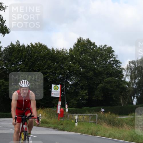 25.08.2024 - Elbe Triathlon Hamburg Fuchs,  Jonas http://msf.ph/oto/6865544 25.08.2024 10:09:31 Radfahren 477, 464, 459, 375 meine-sportfotos.de