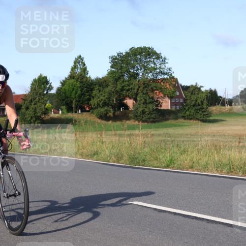 25.08.2024 - Elbe Triathlon Hamburg Fuchs,  Jonas http://msf.ph/oto/6865562 25.08.2024 09:24:17 Radfahren 283, 97, 174, 295, 94 meine-sportfotos.de