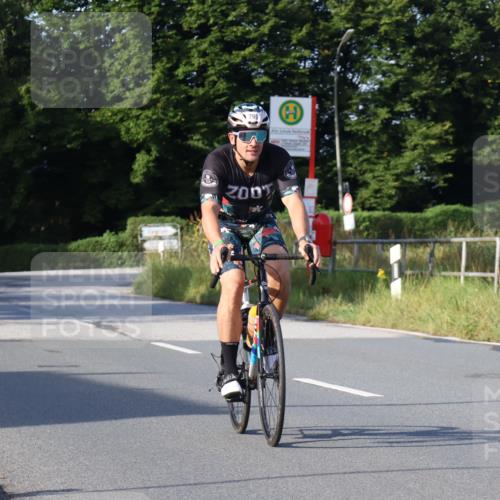 25.08.2024 - Elbe Triathlon Hamburg Fuchs,  Jonas http://msf.ph/oto/6865580 25.08.2024 09:24:20 Radfahren 97, 174, 295, 94, 420, 309, 186, 180 meine-sportfotos.de