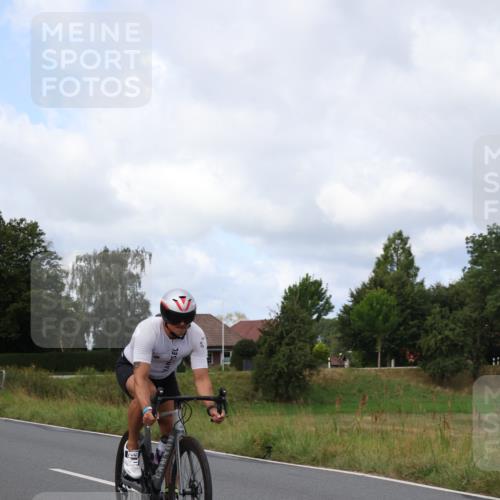 25.08.2024 - Elbe Triathlon Hamburg Fuchs,  Jonas http://msf.ph/oto/6865588 25.08.2024 10:09:36 Radfahren 477, 464, 459, 375, 534 meine-sportfotos.de