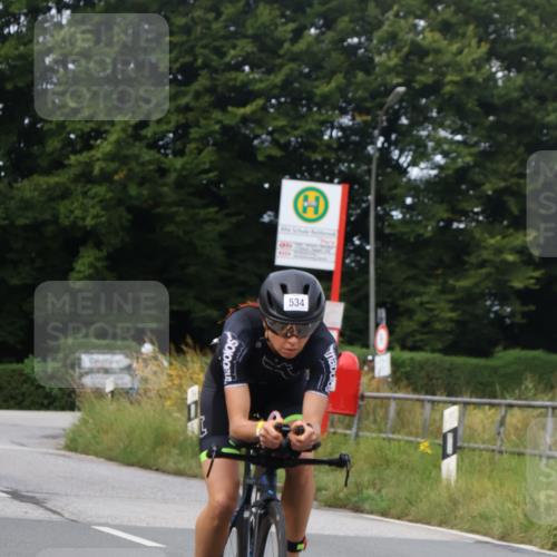 25.08.2024 - Elbe Triathlon Hamburg Fuchs,  Jonas http://msf.ph/oto/6865600 25.08.2024 10:09:38 Radfahren 375, 534, 494 meine-sportfotos.de