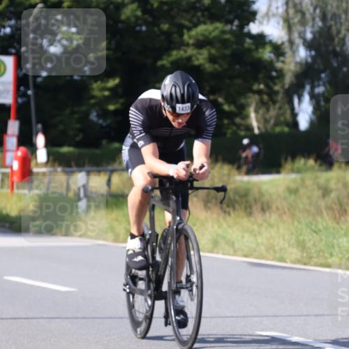 25.08.2024 - Elbe Triathlon Hamburg Fuchs,  Jonas http://msf.ph/oto/6865608 25.08.2024 10:54:02 Radfahren 1429, 1553, 1433, 734, 1521, 700, 760 meine-sportfotos.de